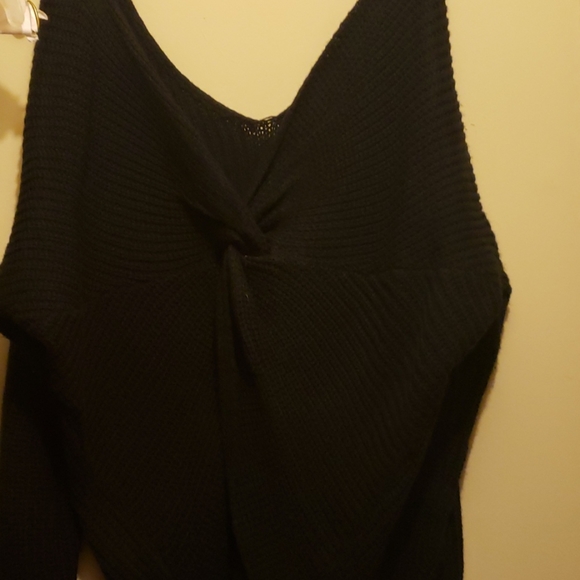 Sweater - Picture 2 of 3